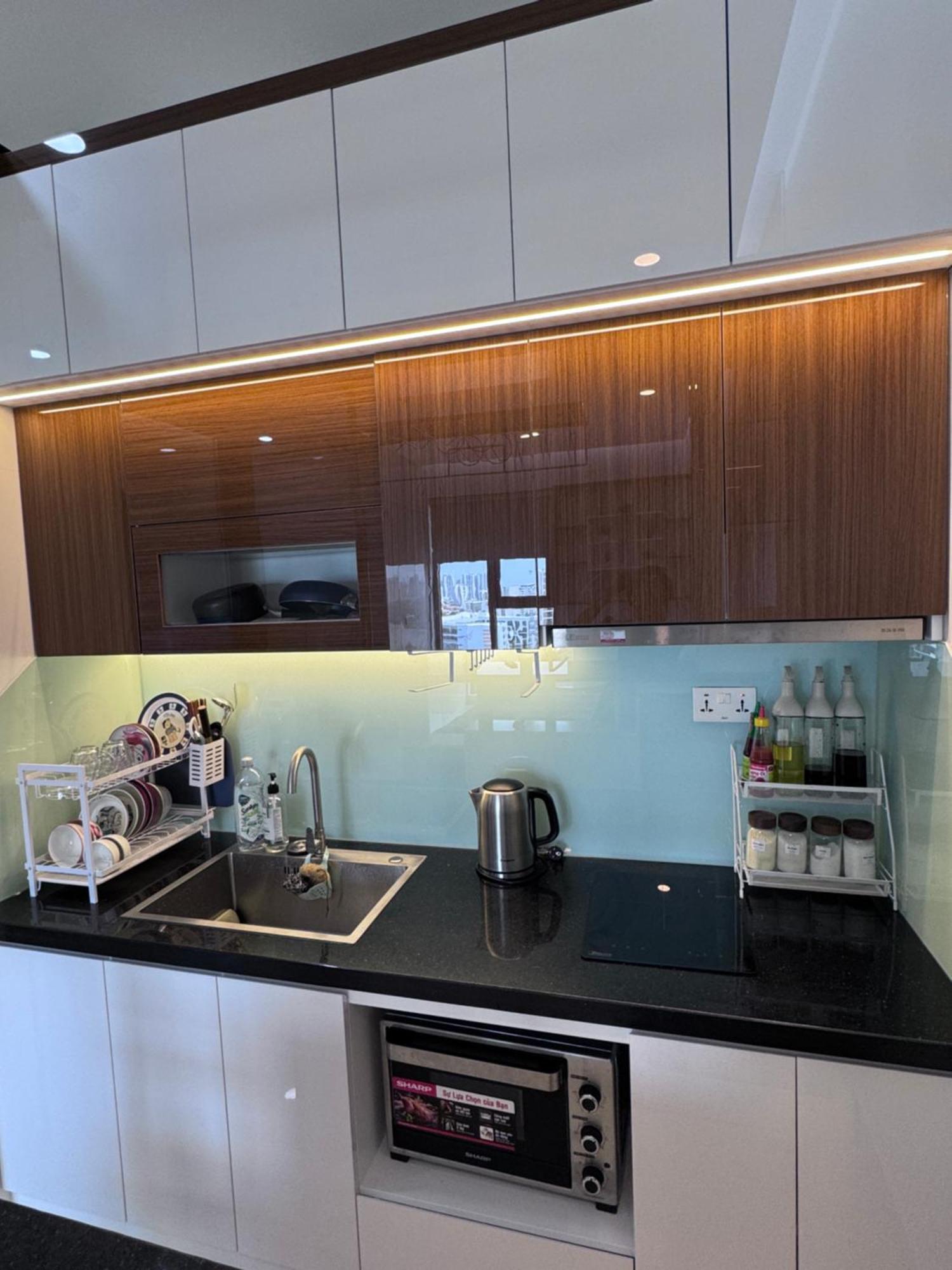 Officetel Golden King Tower Apartment, District 7 Căn hộ *